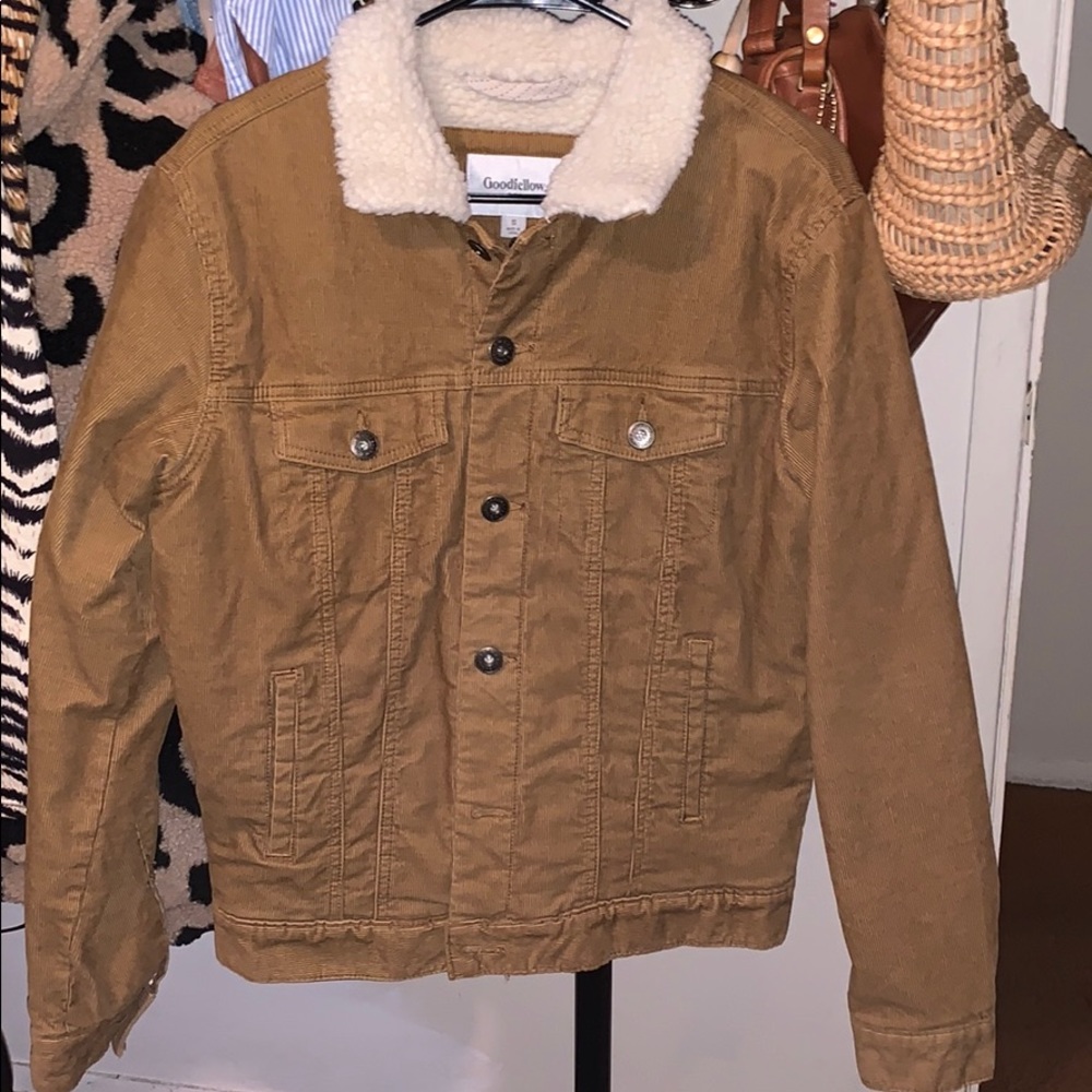 Tan jacket - Picture 1 of 2